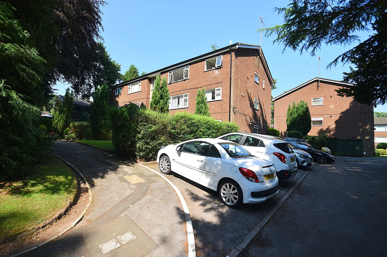 Bollinbrook Road, Macclesfield, photo 13