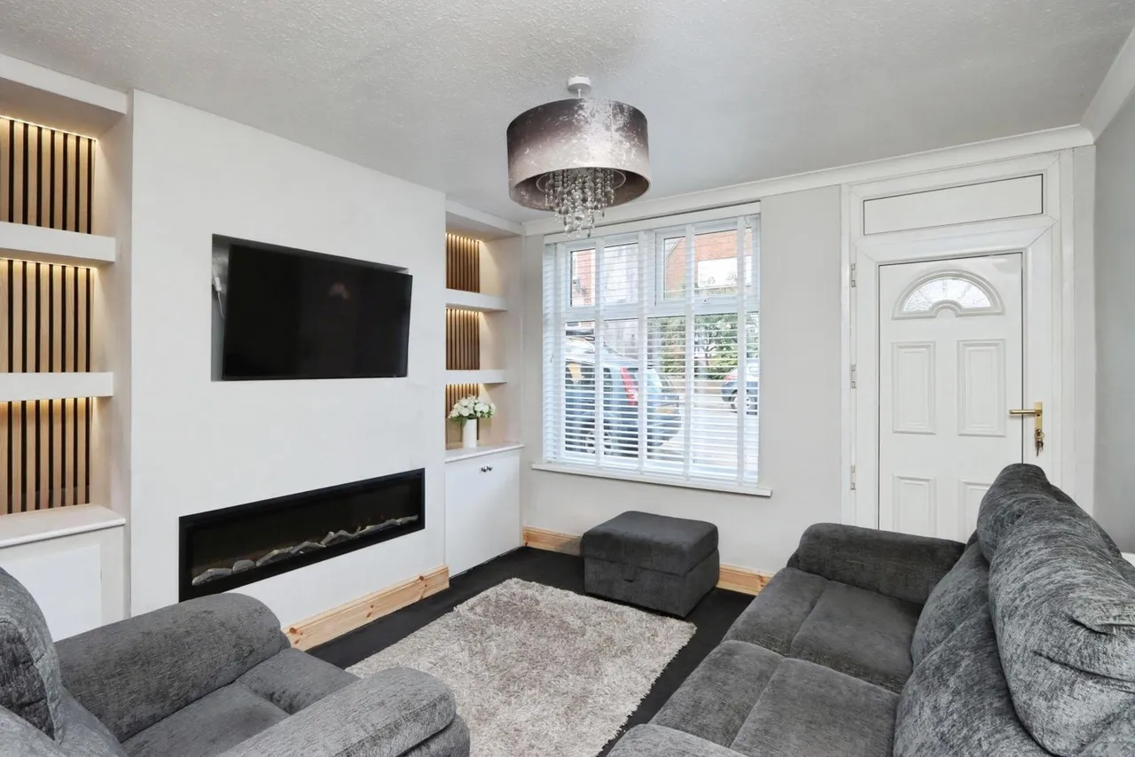 Woodseats Road, Sheffield, S8, photo 2