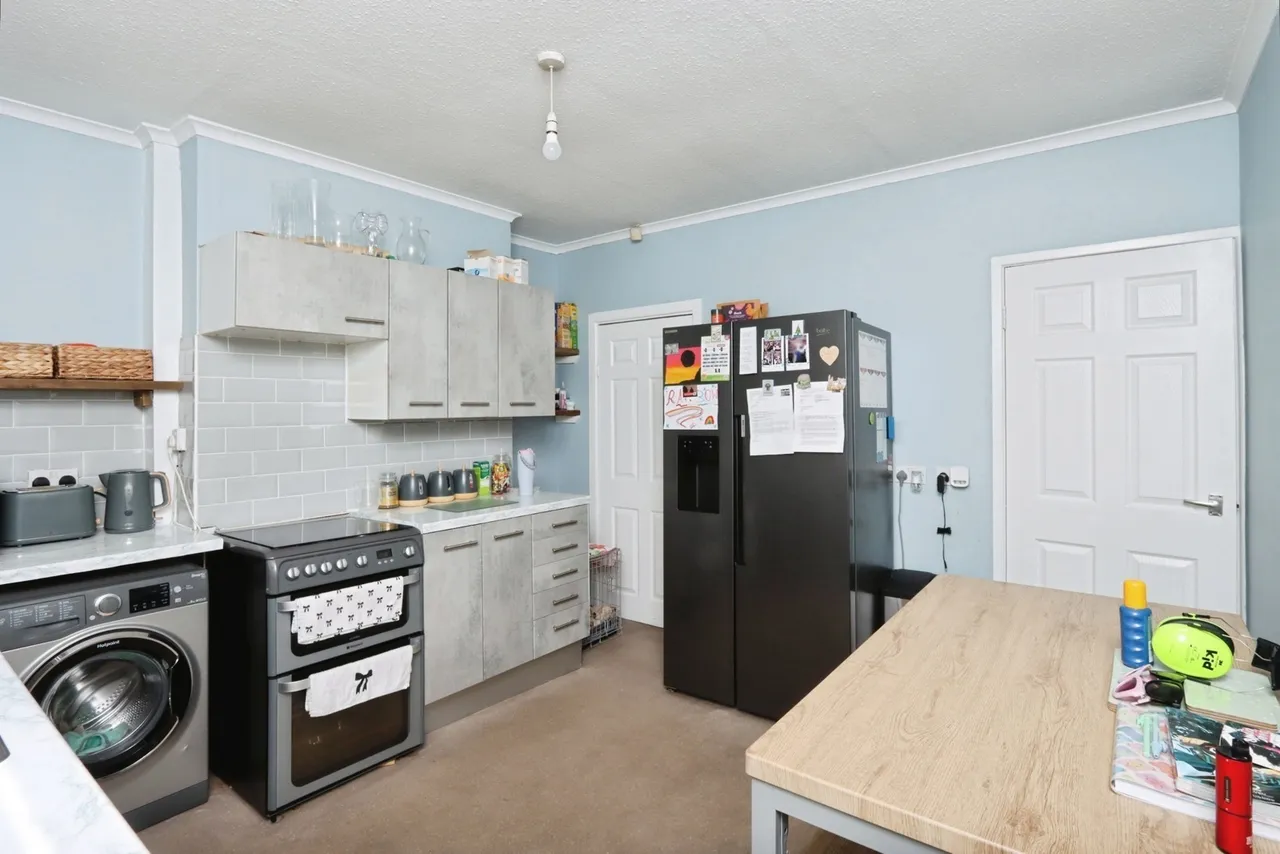 Woodseats Road, Sheffield, S8, photo 3