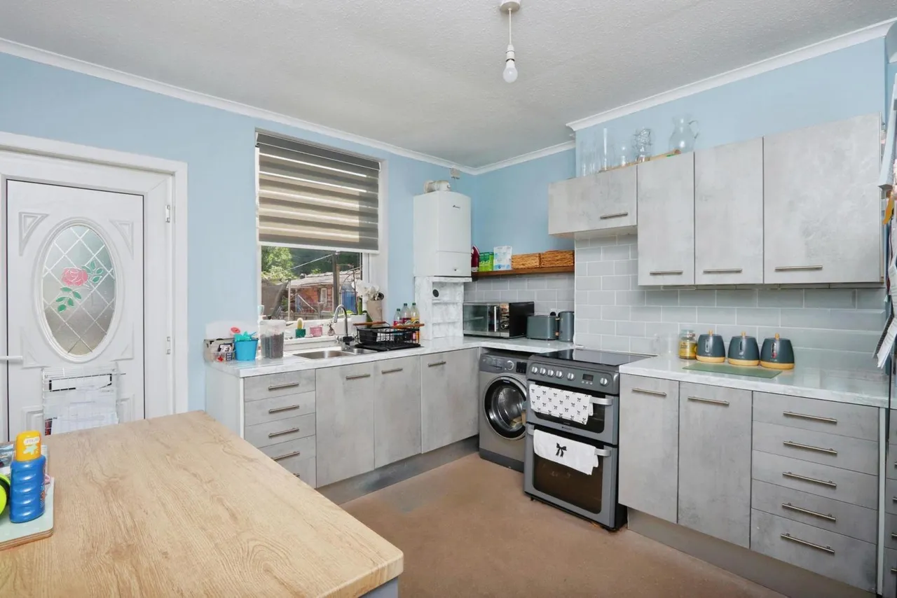 Woodseats Road, Sheffield, S8, photo 6