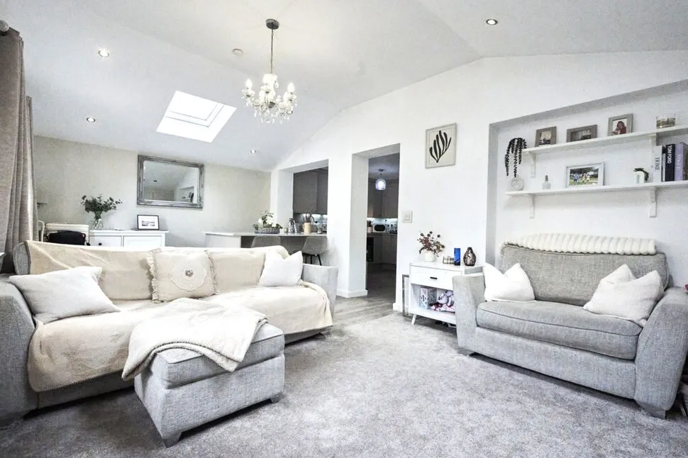 Marlon Crescent, Burnley, Lancashire, BB11, photo 2
