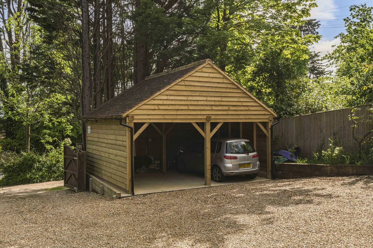 Tylers Green, Cuckfield, RH17, photo 16