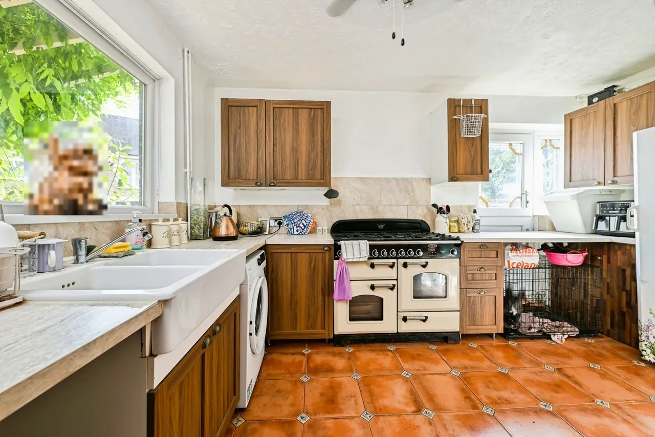 Clevely Way, Clifton, Nottingham, NG11, photo 3