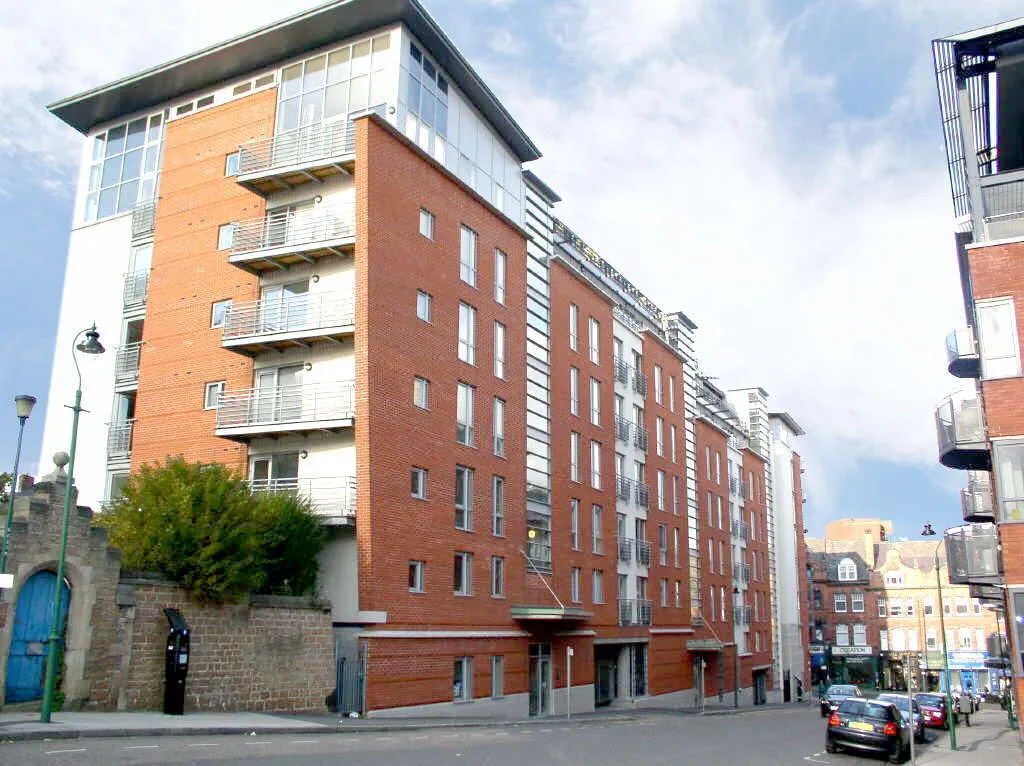 2 bed flat to rent — Ropewalk Court, City Centre