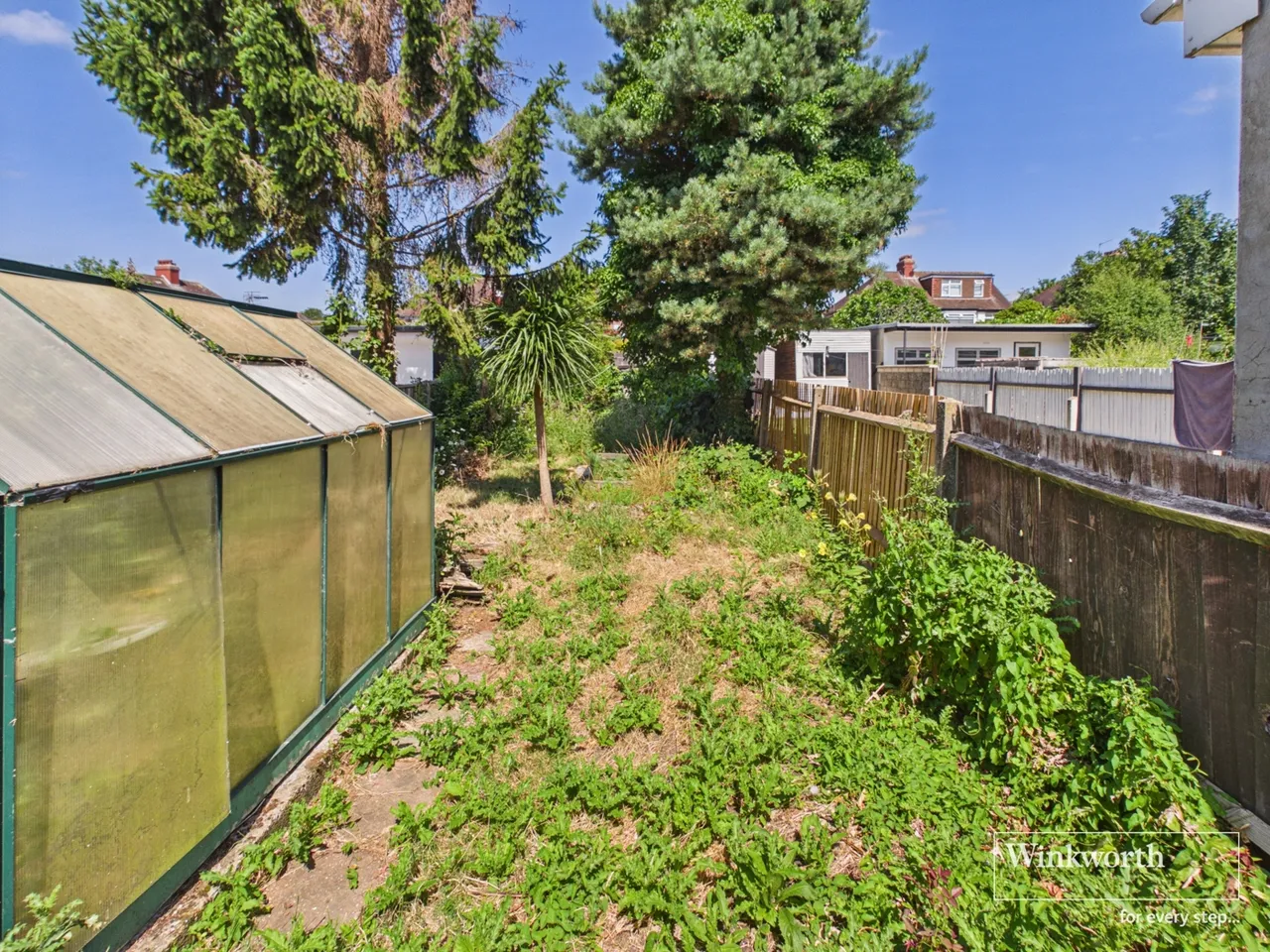 Lewgars Avenue, Kingsbury, London, NW9, photo 7