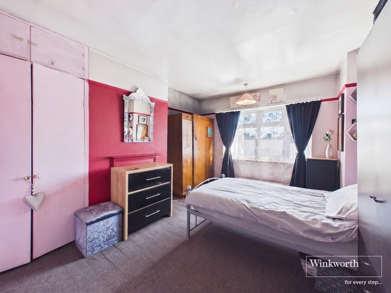 Lewgars Avenue, Kingsbury, London, NW9, photo 11