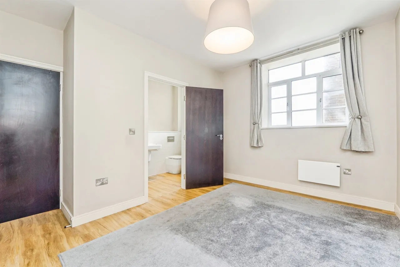 Romilly Crescent, Cardiff, photo 11