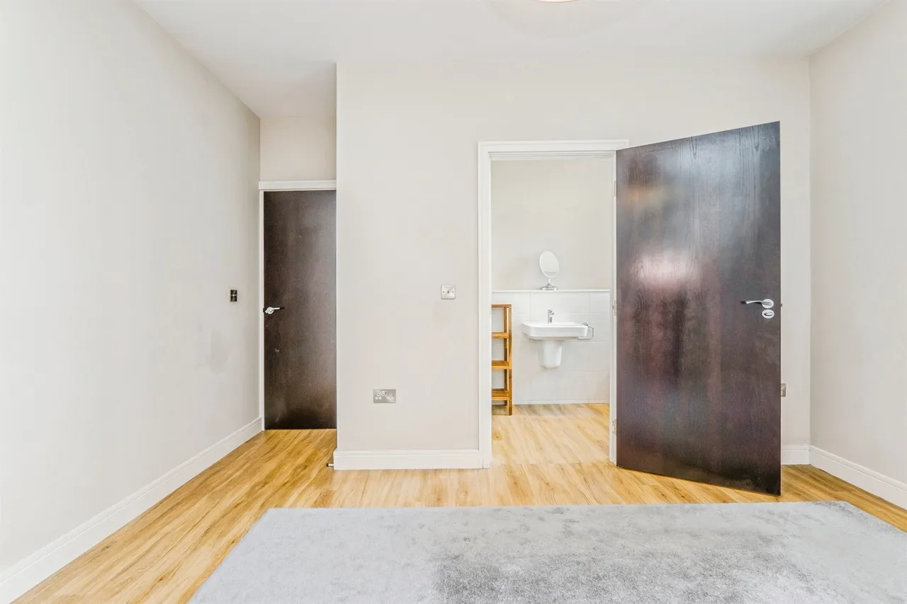 Romilly Crescent, Cardiff, photo 12
