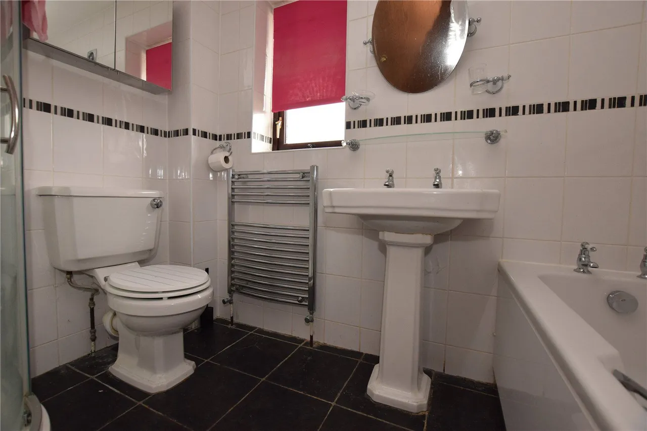 Birchfields Court, Leeds, LS14, photo 10