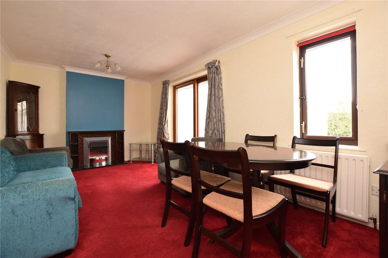 Birchfields Court, Leeds, LS14, photo 2