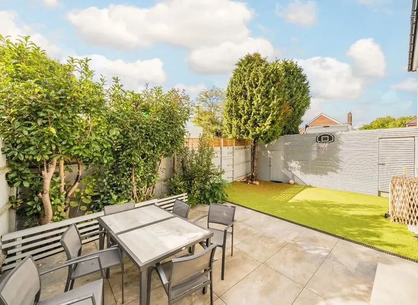 Almond Grove, Brentford, TW8, photo 8