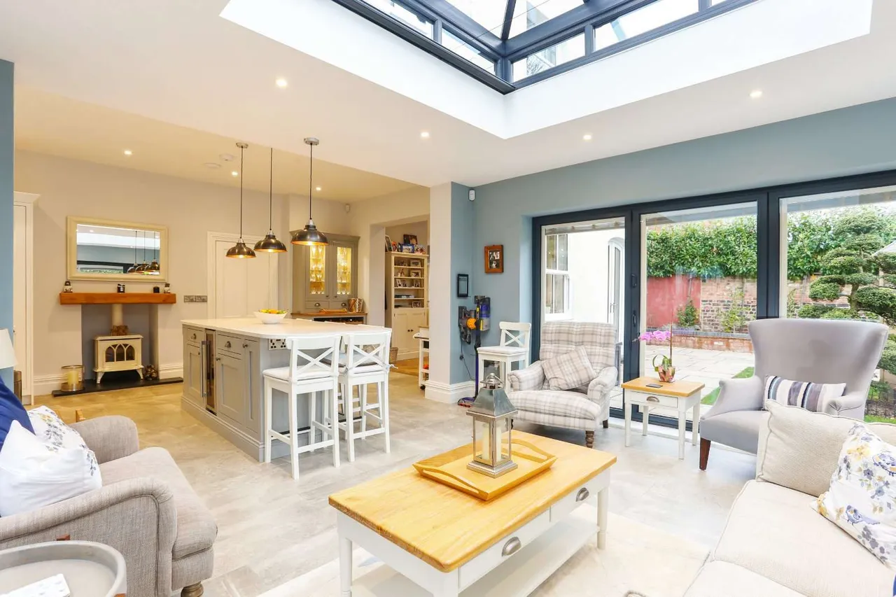 Liverpool Road, Chester, Cheshire, CH2 1AE, photo 2