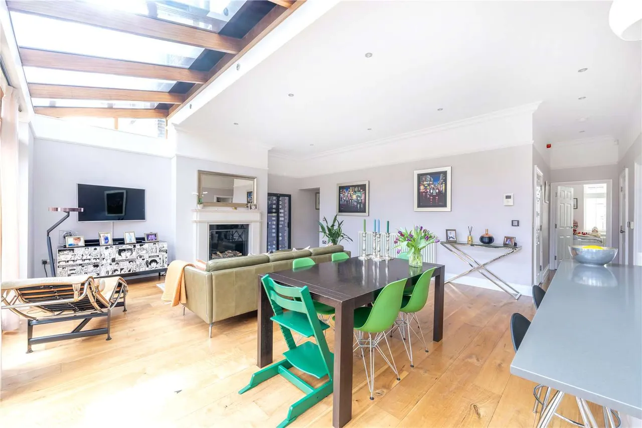Kings Road, Richmond, TW10, photo 5