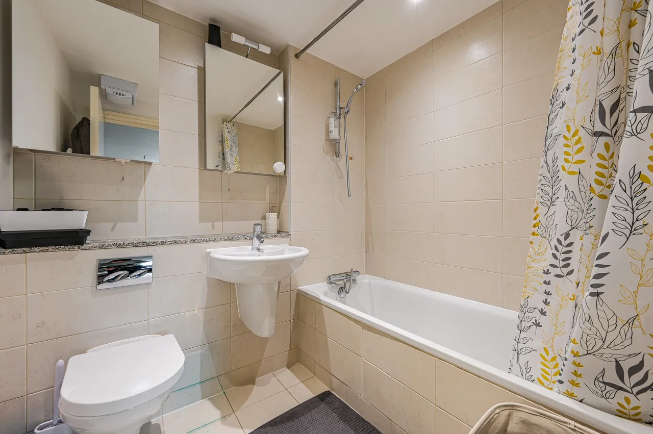 Apartment 185, Building 50, Argyll Road, London, photo 9