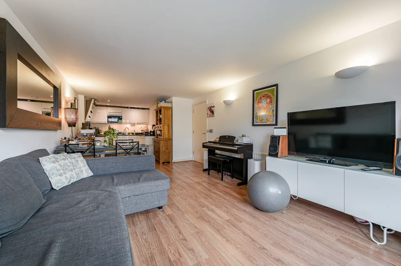 Apartment 185, Building 50, Argyll Road, London, photo 12