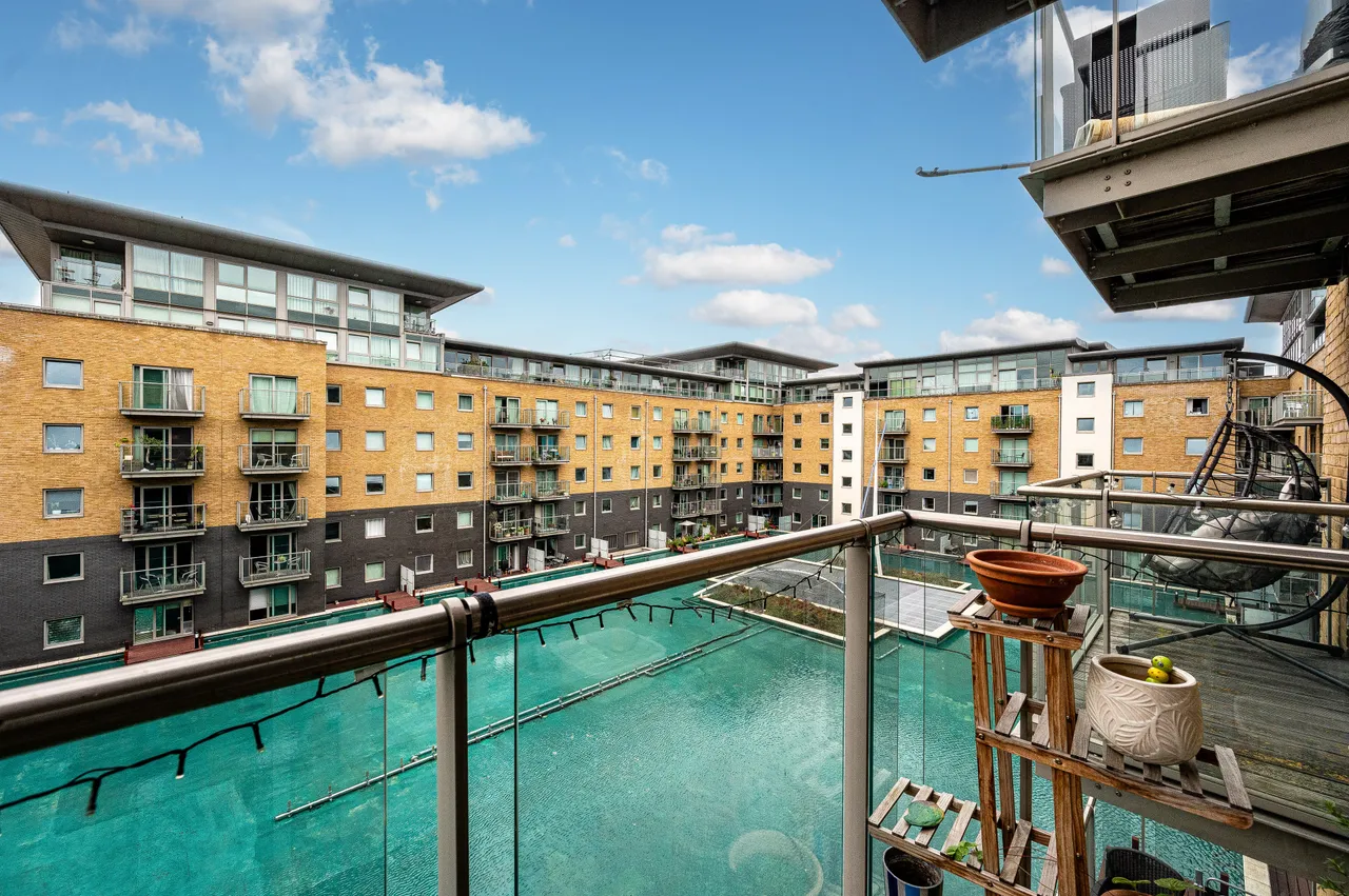 Apartment 185, Building 50, Argyll Road, London, photo 4