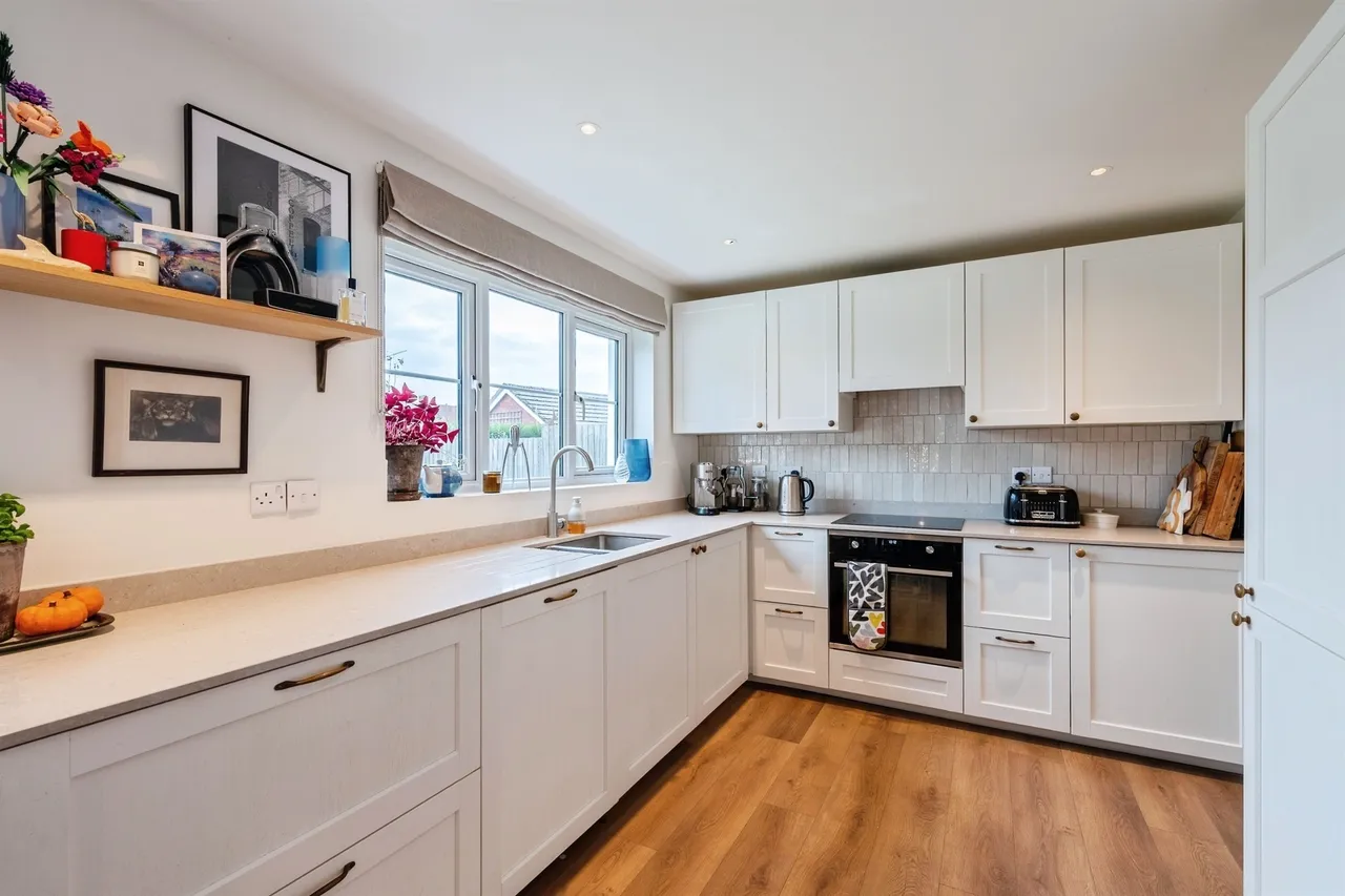 Macie Drive, Corsham, SN13, photo 6