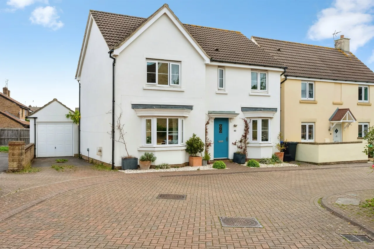 4 bed house for sale, Macie Drive, Corsham, SN13