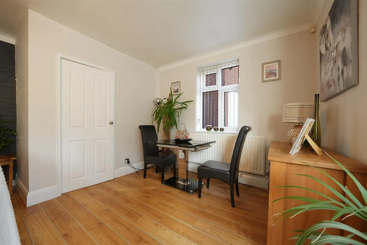 Meadow Head Drive, Meadowhead, S8, photo 10