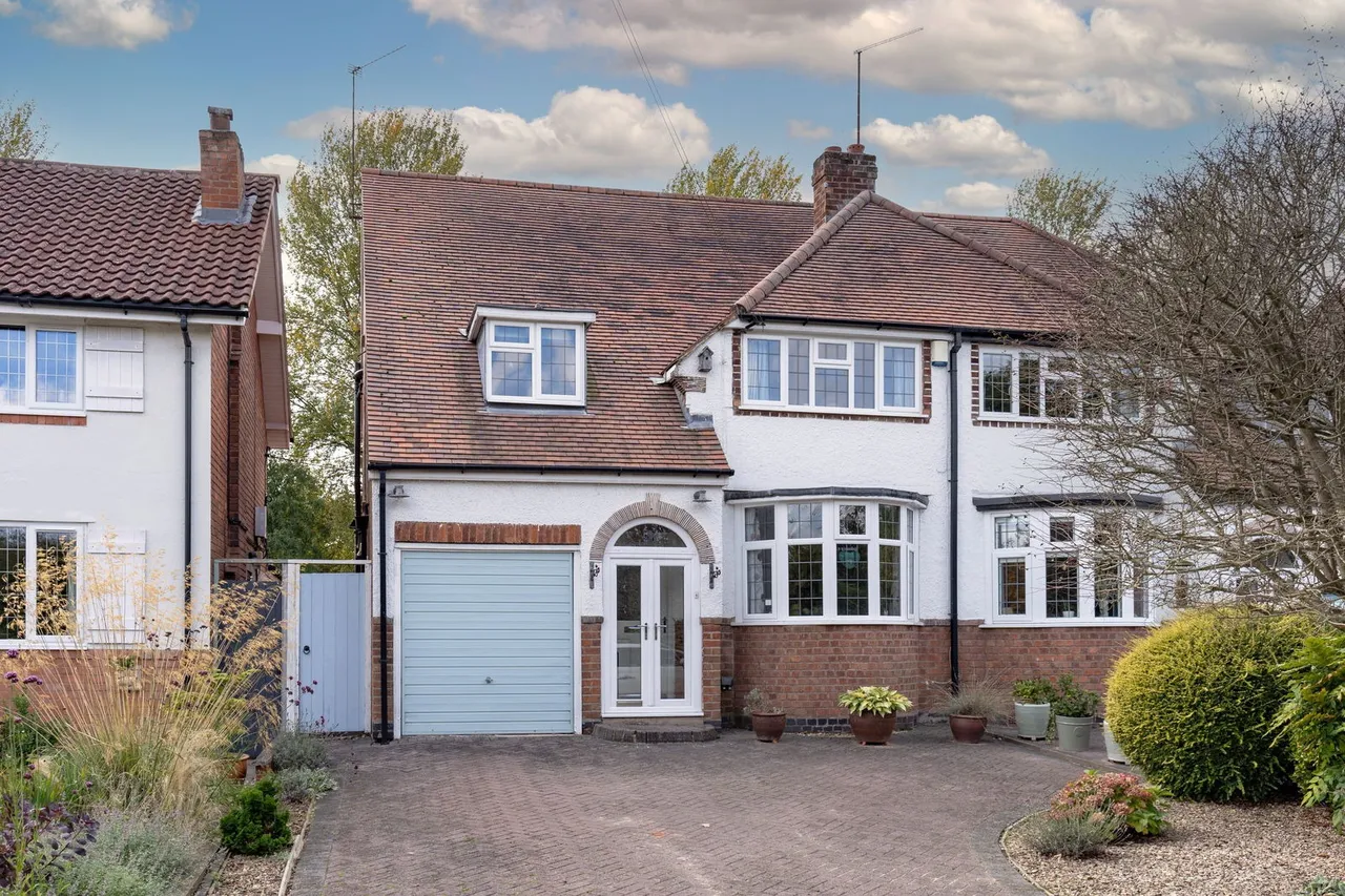 4 bed house for sale, Birmingham Road, Alvechurch, B48