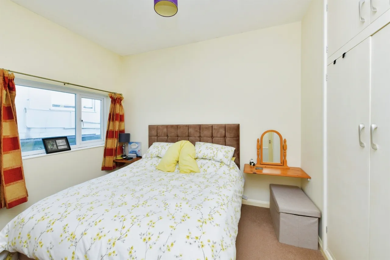 Tamar Court, Saltash, PL12, photo 9