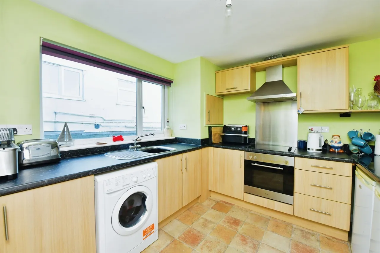 Tamar Court, Saltash, PL12, photo 3