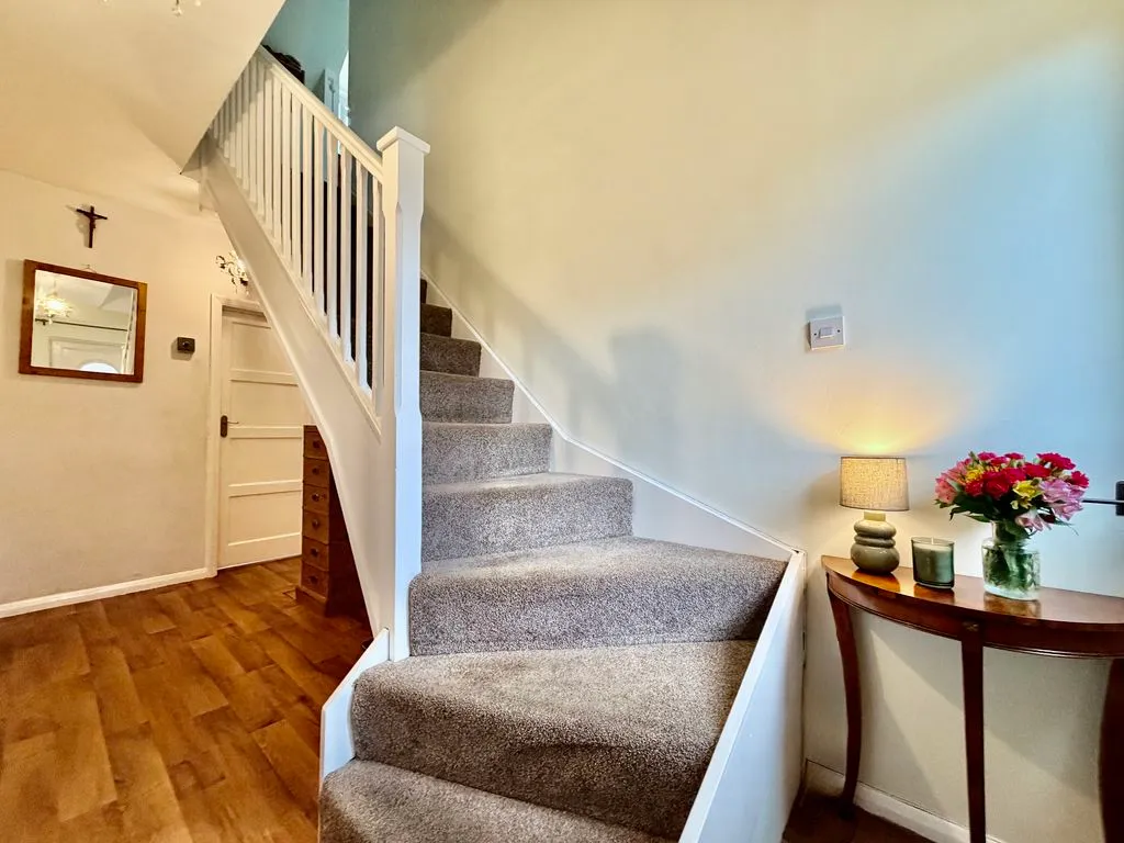 Kingsmead Road, High Wycombe HP11 1JL, photo 4