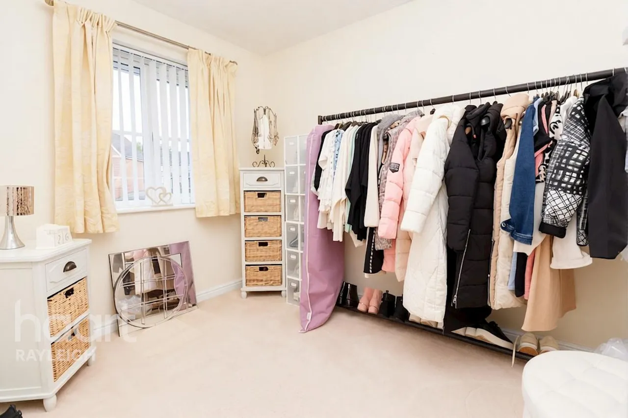 Heron Close, Rayleigh, SS6, photo 10