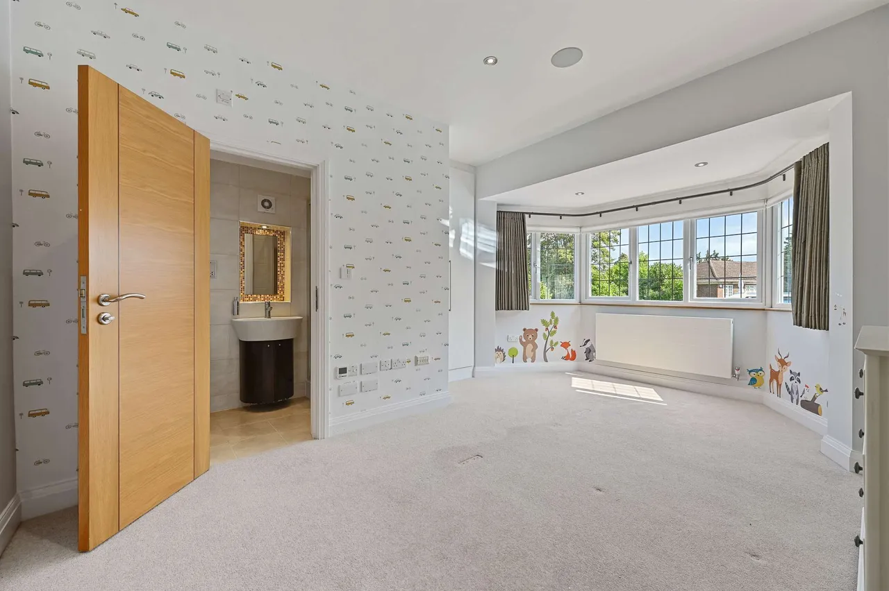 Vicarage Way, Gerrards Cross, SL9, photo 20