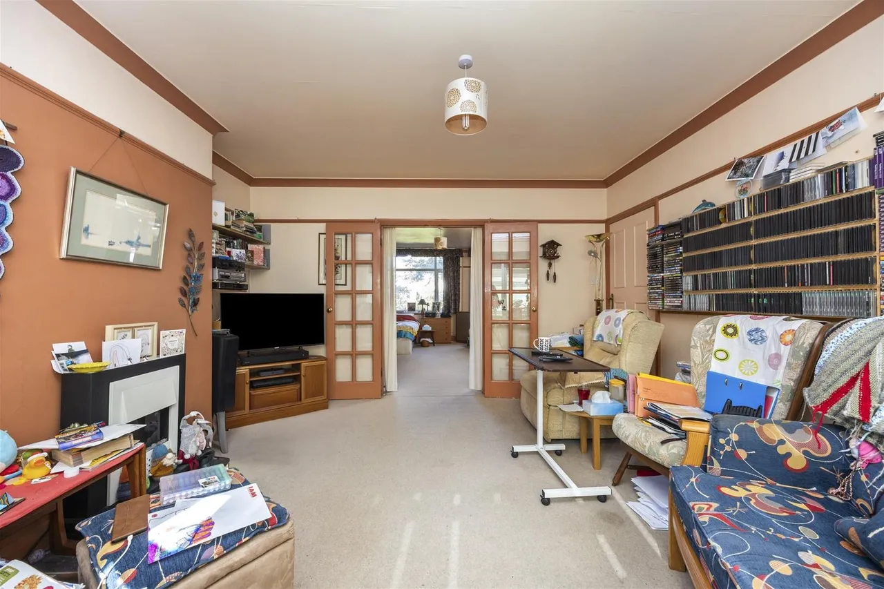 West Park Lane, Goring-By-Sea, Worthing, photo 22