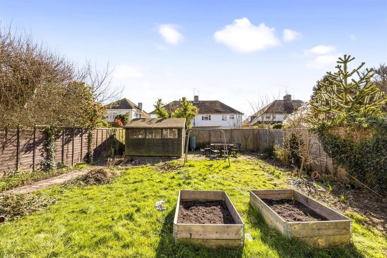 West Park Lane, Goring-By-Sea, Worthing, photo 23