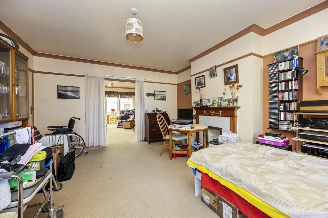 West Park Lane, Goring-By-Sea, Worthing, photo 7