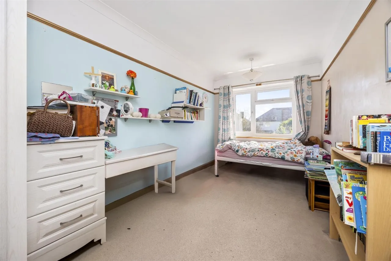 West Park Lane, Goring-By-Sea, Worthing, photo 8