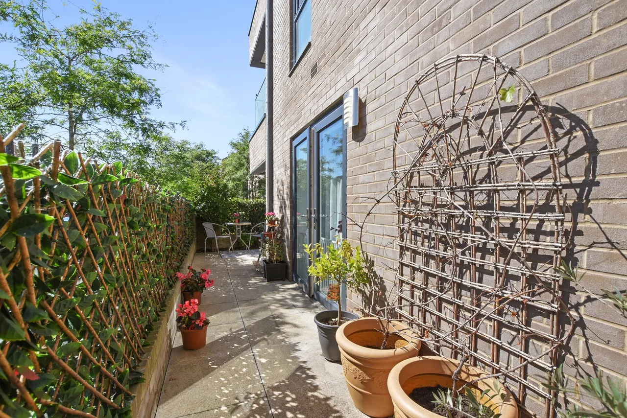 Sandpiper Drive, Harrow, HA2, photo 12