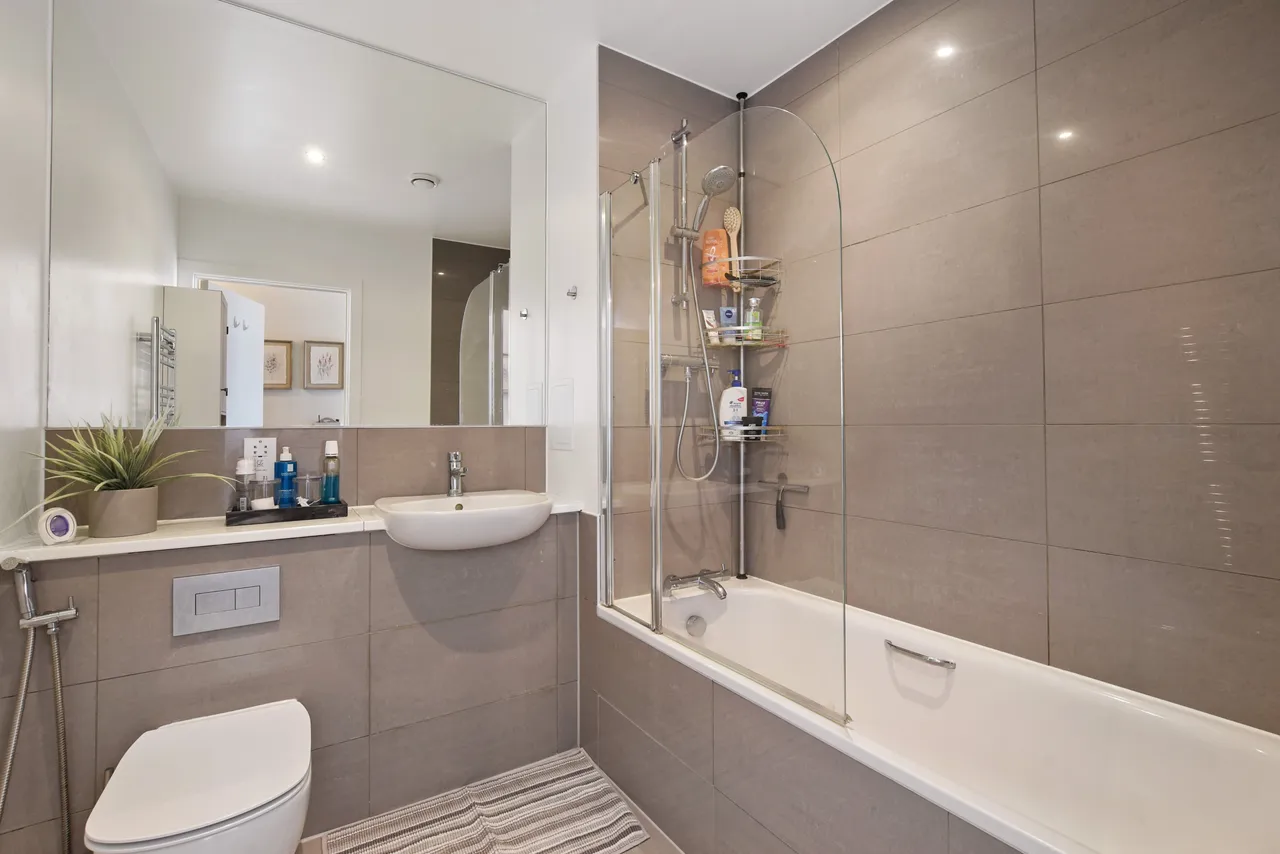 Sandpiper Drive, Harrow, HA2, photo 13
