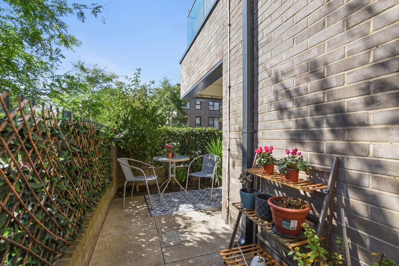 Sandpiper Drive, Harrow, HA2, photo 11