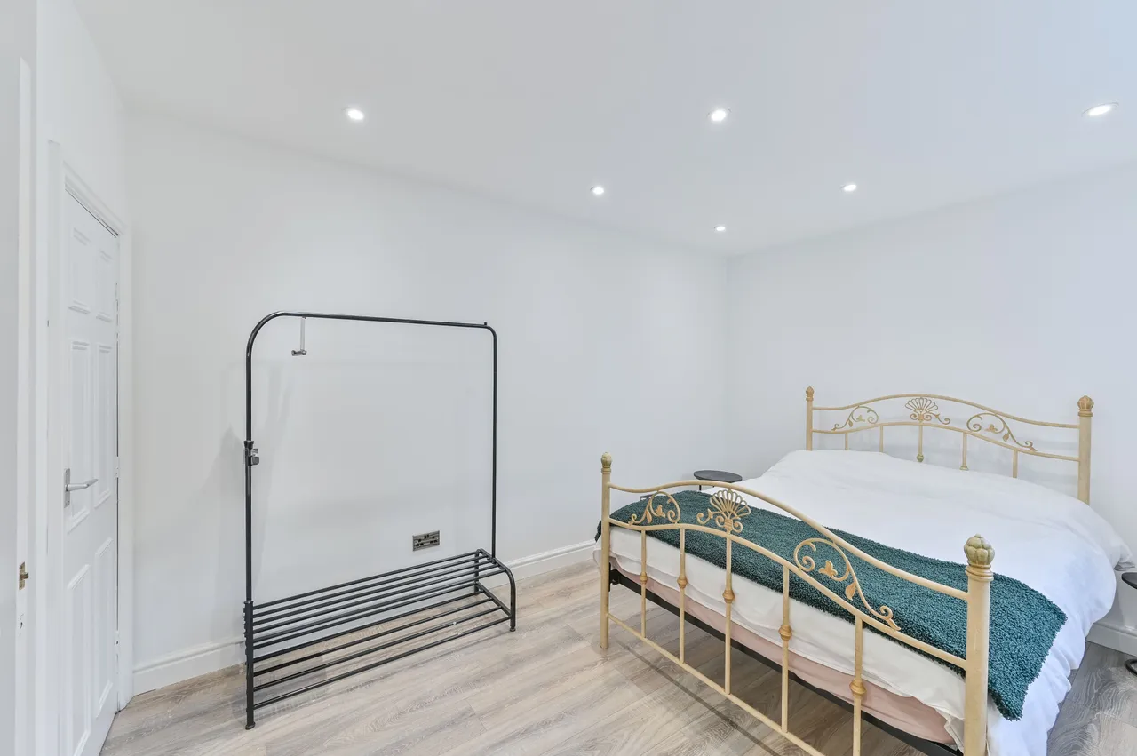 185c Southampton Way, London, photo 6