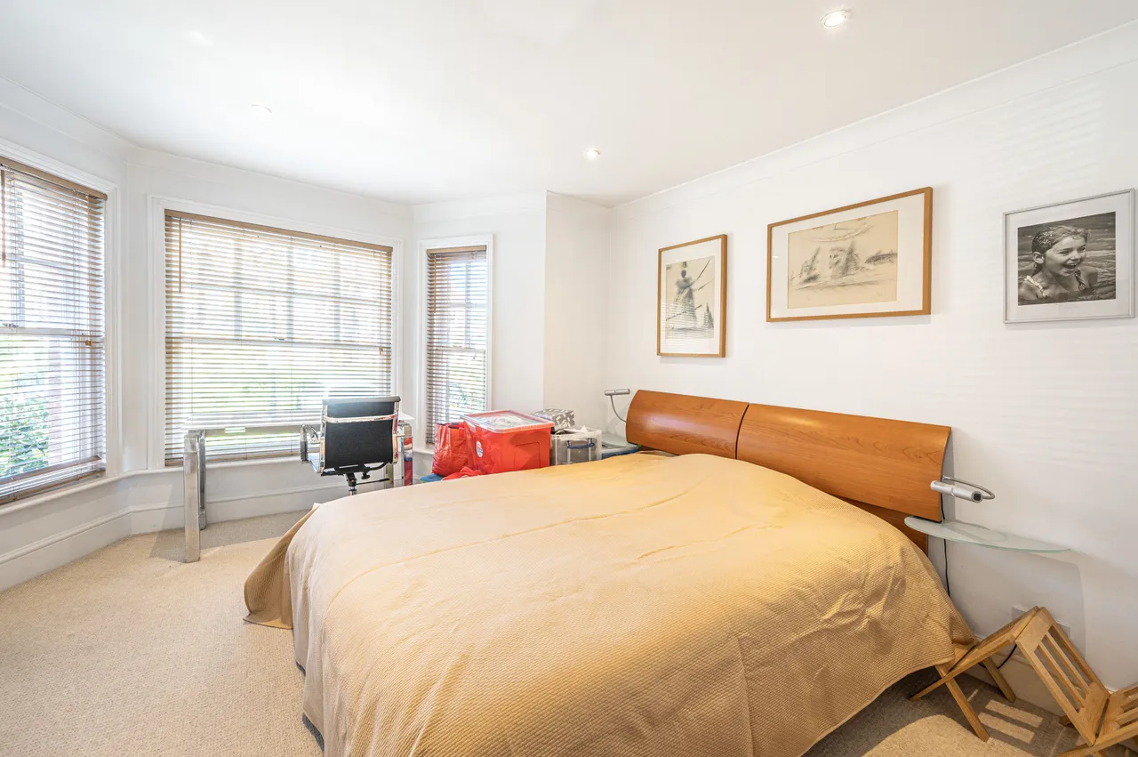 London, NW3, photo 6