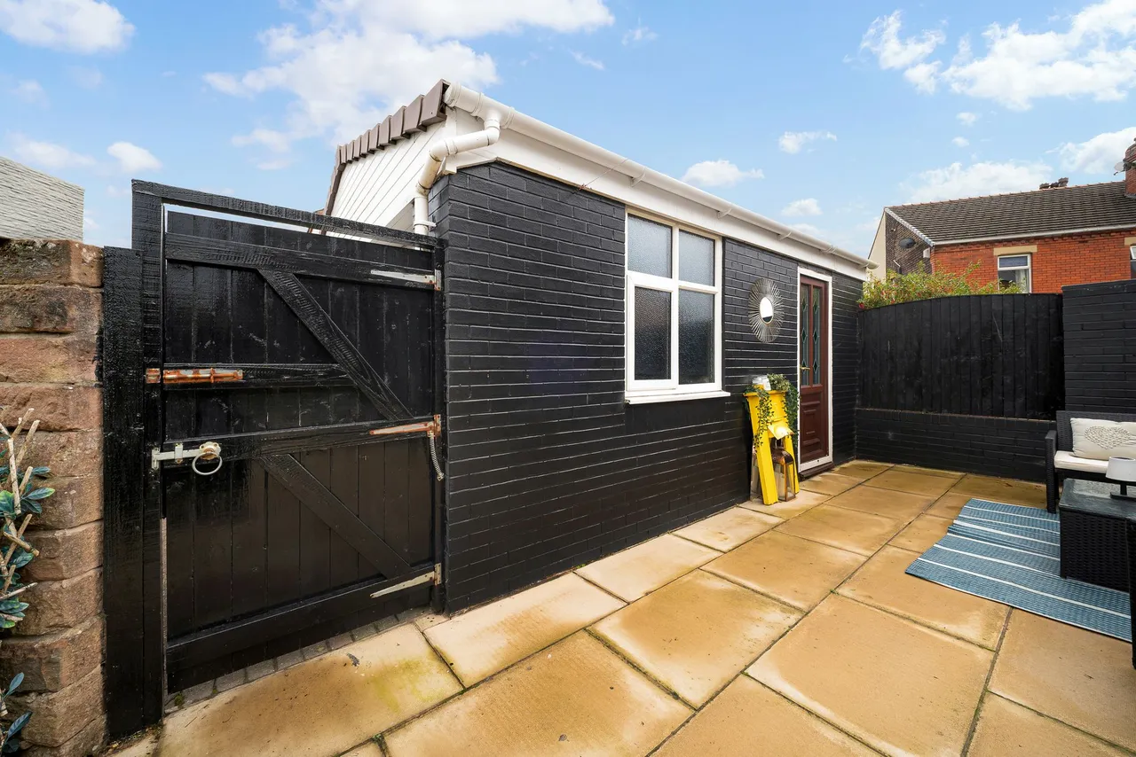 Birchfield Road, Widnes, WA8, photo 42