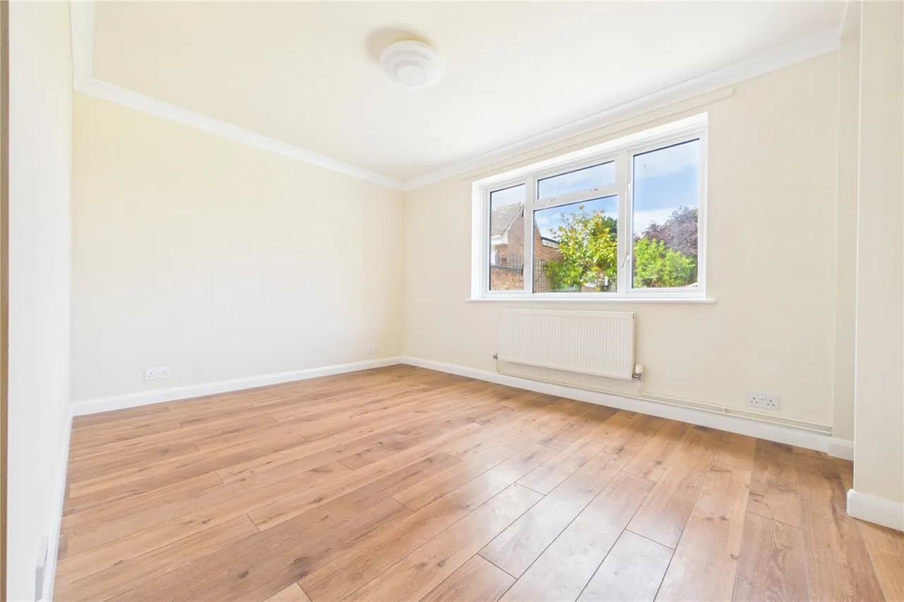 Basingstoke Road, Three Mile Cross, RG7, photo 11