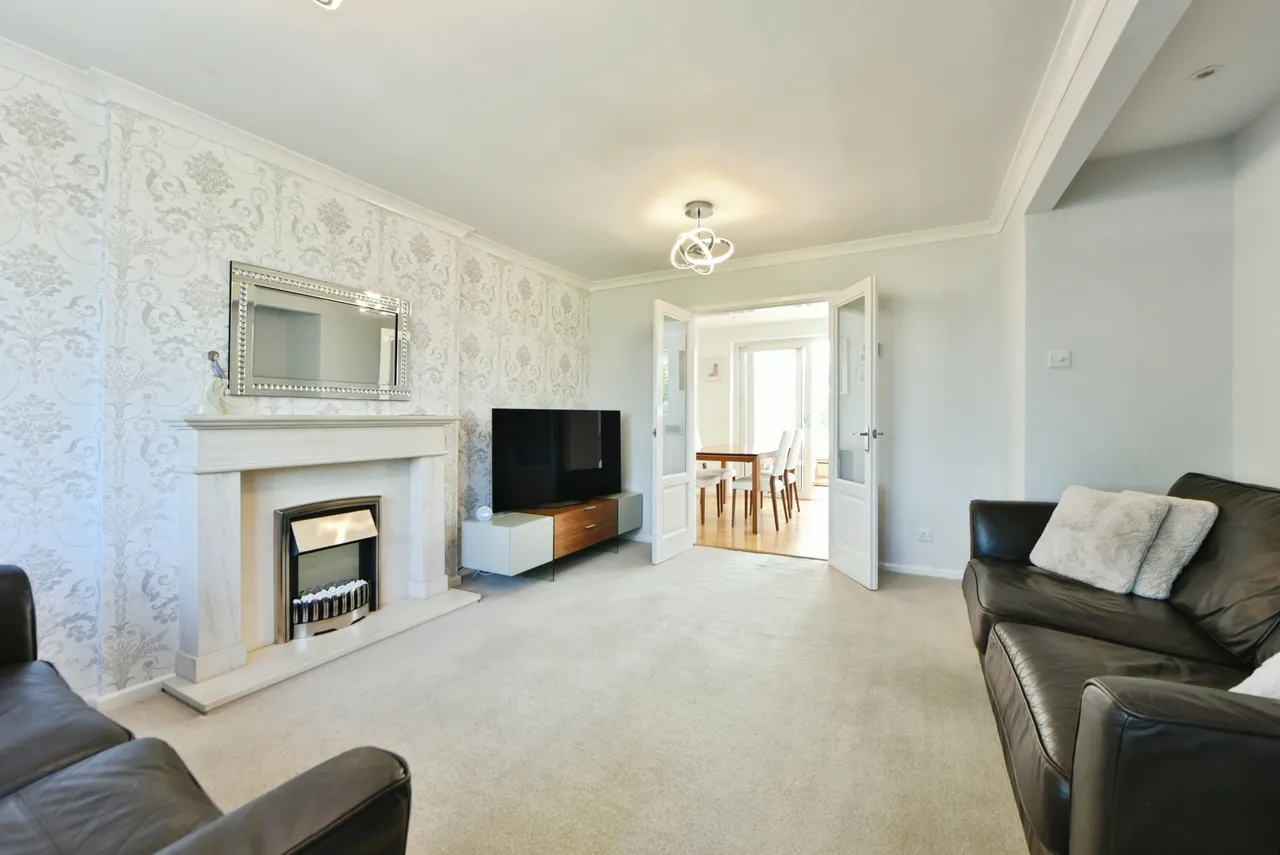 Royton, Oldham, OL2, photo 7