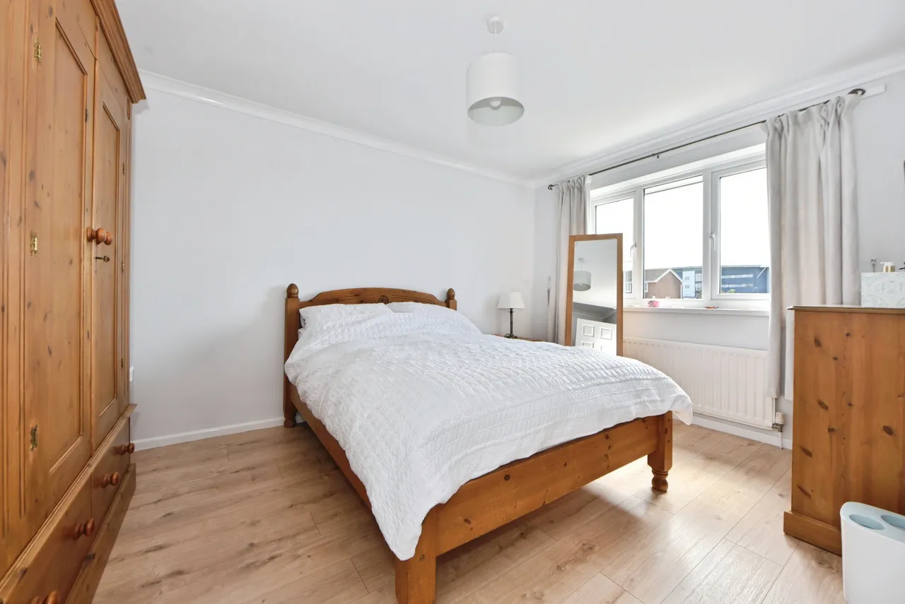 Royton, Oldham, OL2, photo 15