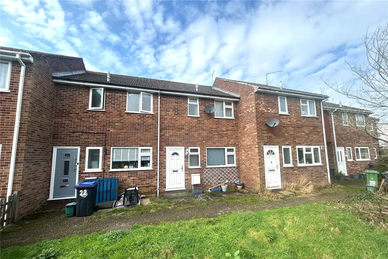 2 bed house for sale — Mainstone Close, Deepcut, Camberley, Surrey, GU16 6RU