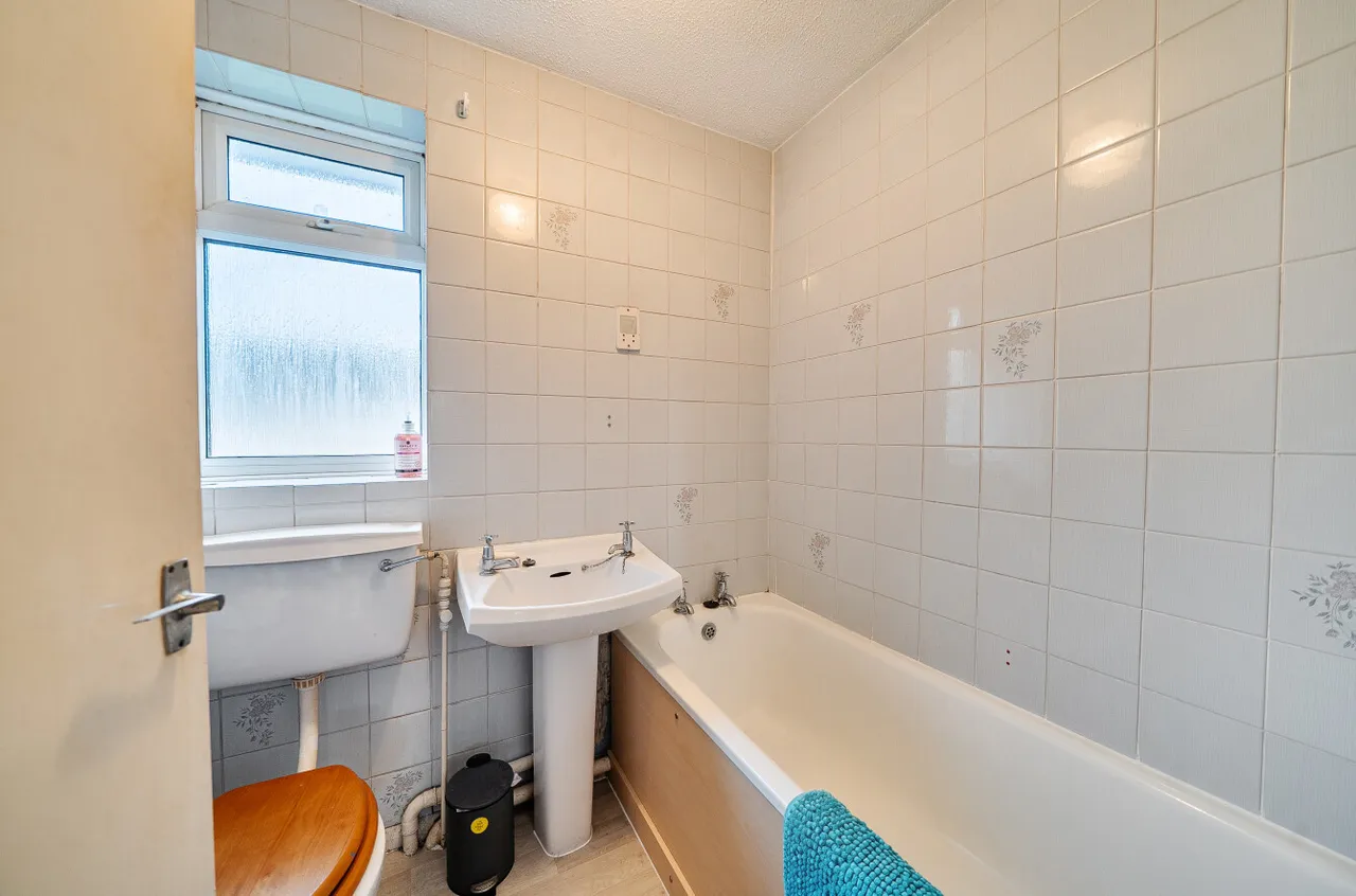 Mainstone Close, Deepcut, Camberley, Surrey, GU16 6RU, photo 10