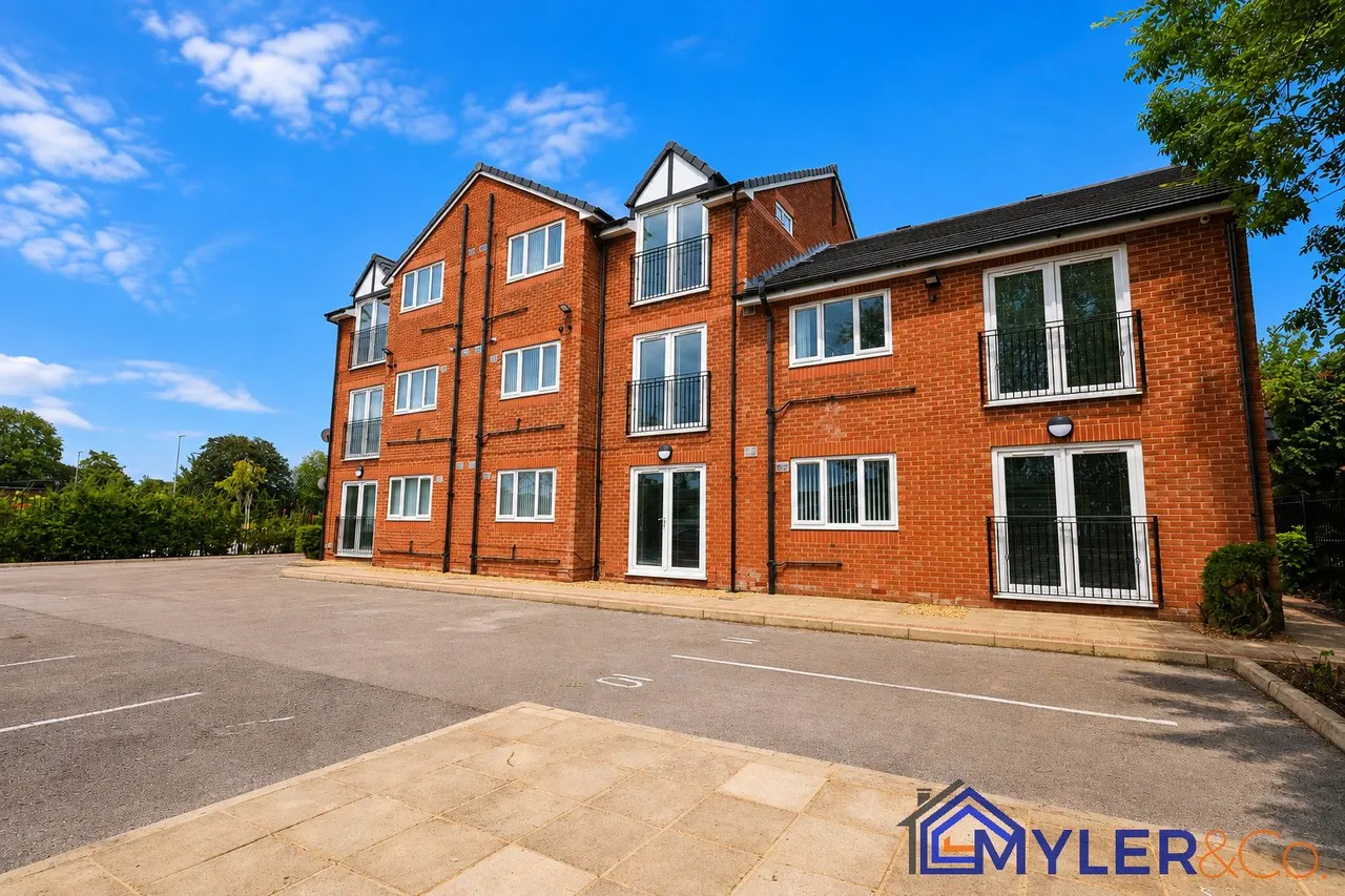 Hough Green Road, Widnes, photo 28