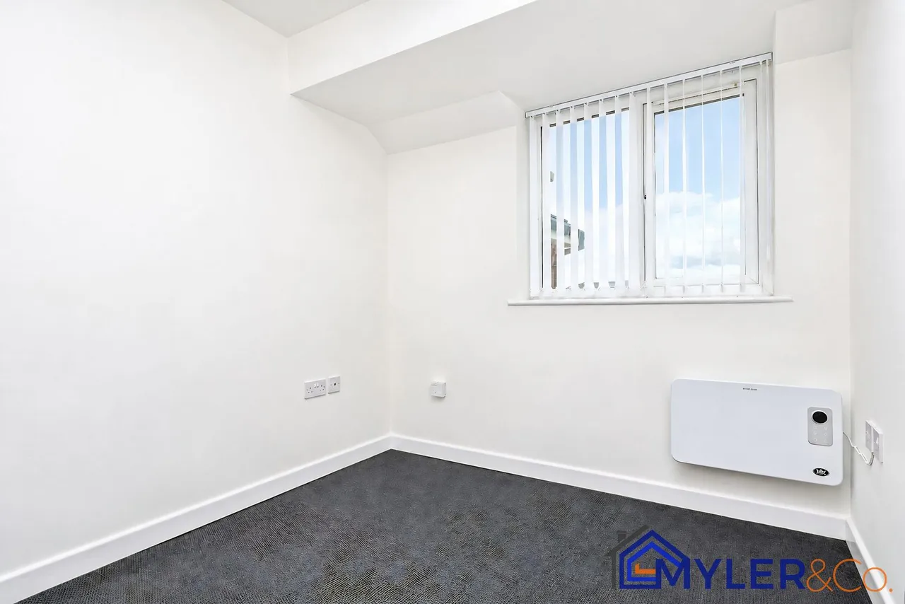 Hough Green Road, Widnes, photo 15
