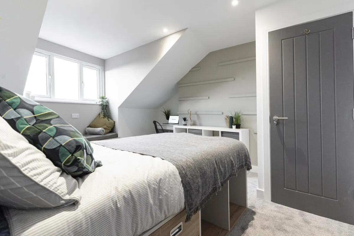 Fawcett Road, Southsea, PO4, photo 8