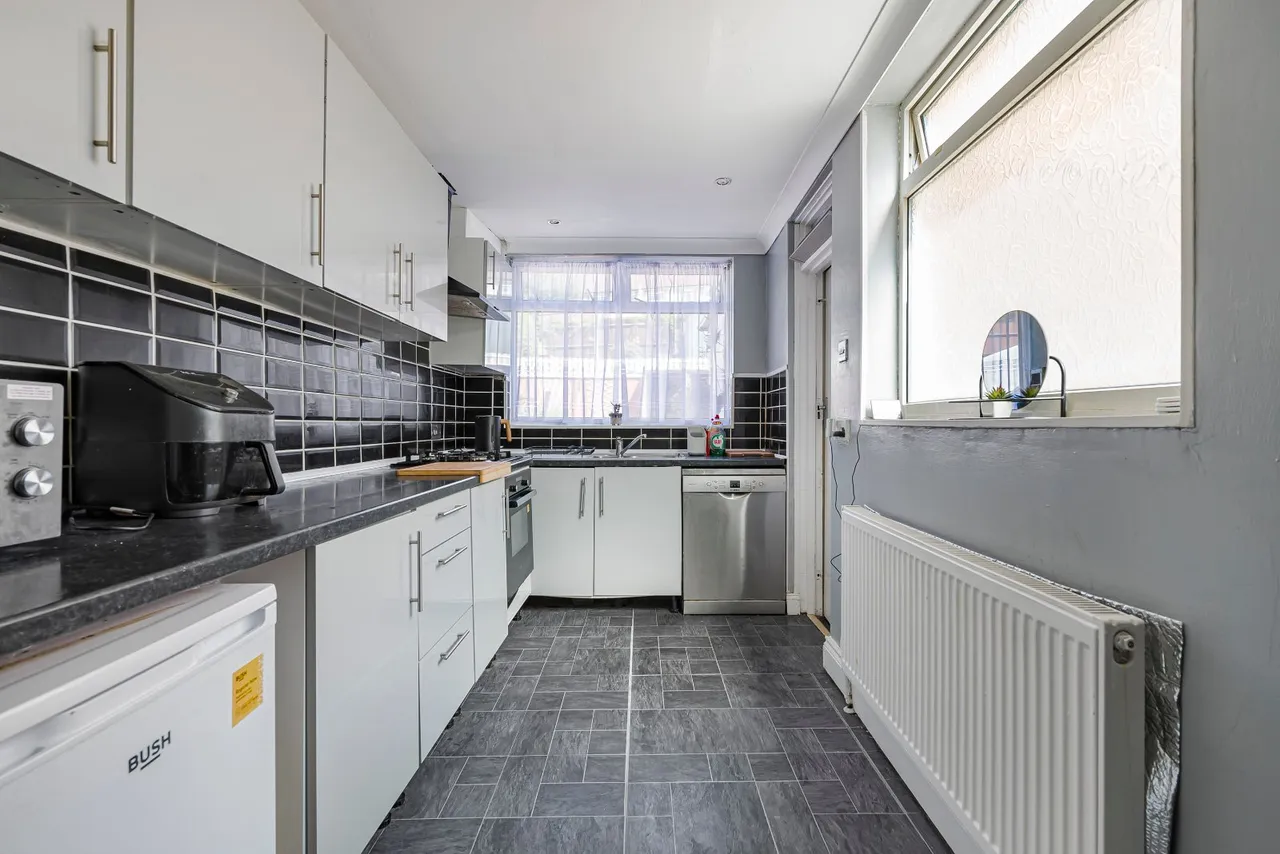 Heatherbank, Eltham, photo 11