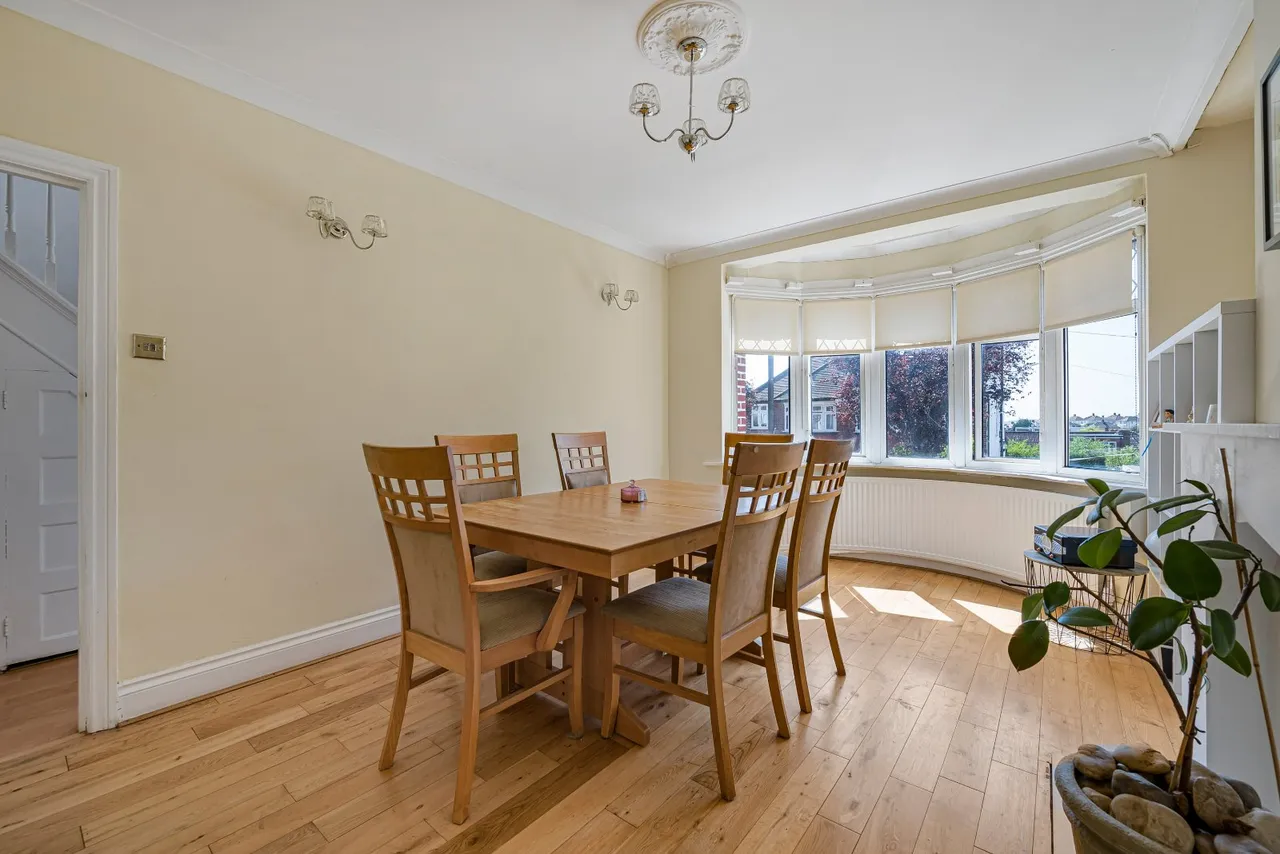 Heatherbank, Eltham, photo 6
