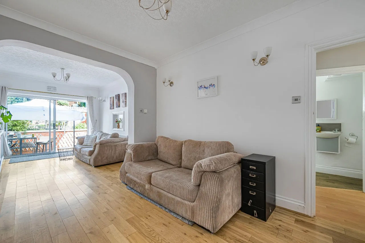 Heatherbank, Eltham, photo 8